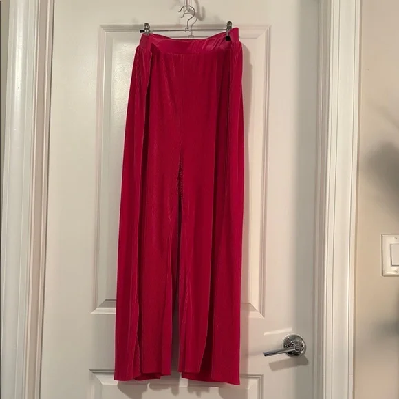 Torrid Hot Pink Wide-Leg Plisse Pant - Picture 1 of 5